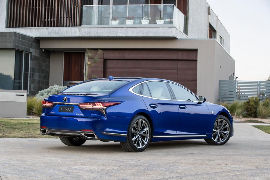  Lexus LS500 F-Sport 2018 года  (AU) (фото 4 из 11)